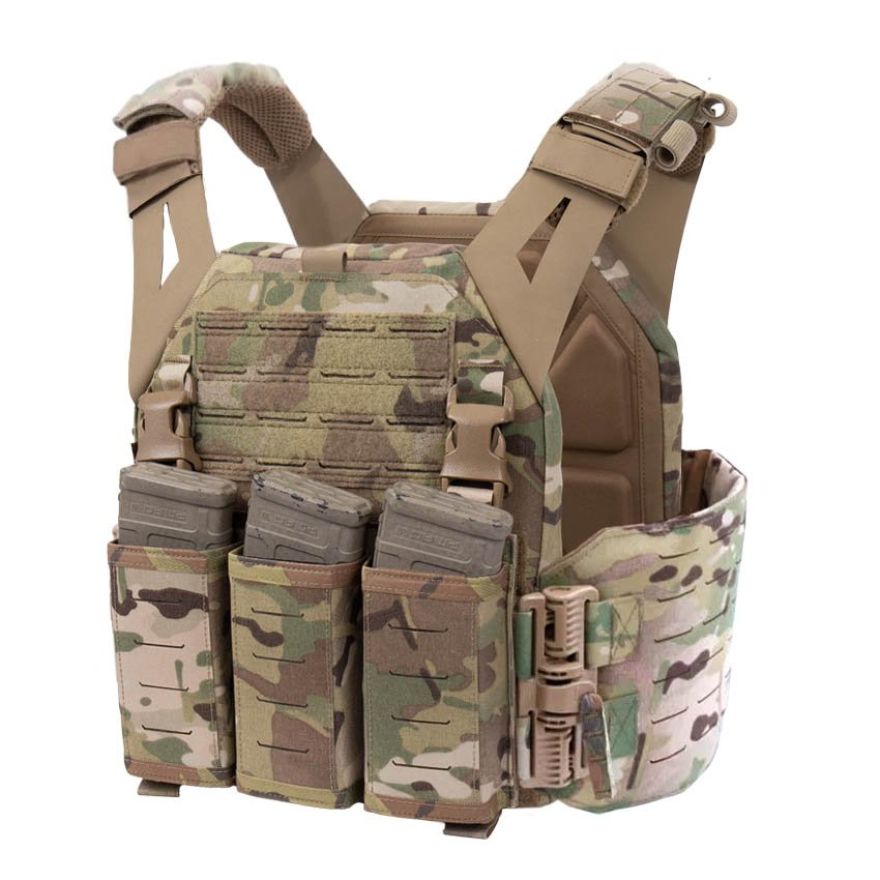 Warrior Laser Cut LPC V1 Low Profile Plate Carrier with Solid Sides, DFP Triple Snap Mag Pouch & 5.56 Triple Inserts